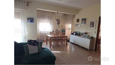 Appartamento di 145 m² con più di 5 locali a Monte