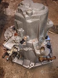Alfa 147 jtdm 16v  Cambio 6m