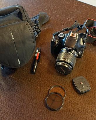 Canon 1100D EOS + lente EFS 18-55mm IS + accessori