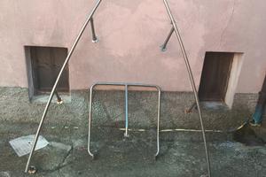 Pezzi barca tieniti bene e roll-bar politina