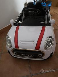 mini Cooper elettrica per bambini con telecomando