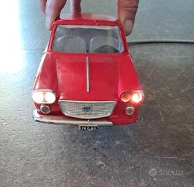 Macchina Marchesini Lancia Flavia Coupè filoguidat