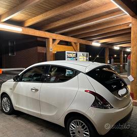 Lancia Ypsilon Metano