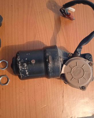 Braccetti tergicristallo e motorino per Fiat 124