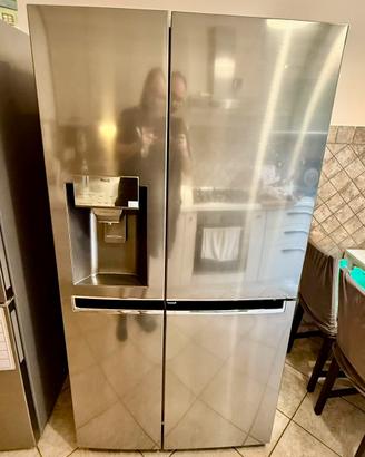 Frigorifero LG side by side con door in door