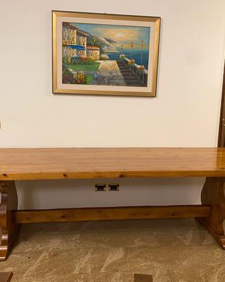 Tavolo in legno massello