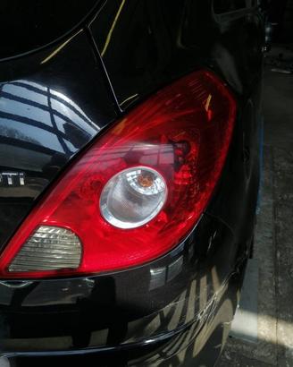 Fanale posteriore destro OPEL CORSA D del 2010