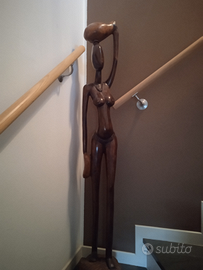 Statua arte etnica in legno