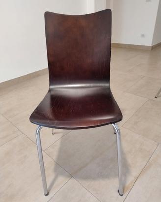 Sedie in acciaio e legno