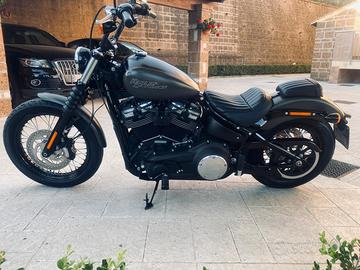 Harley Davidson softail street bob 