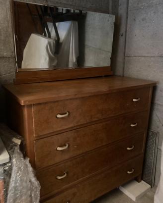 Comò cassettiera con cassetti e specchio