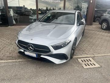 MERCEDES-BENZ A 200 d Automatic AMG Line Premium