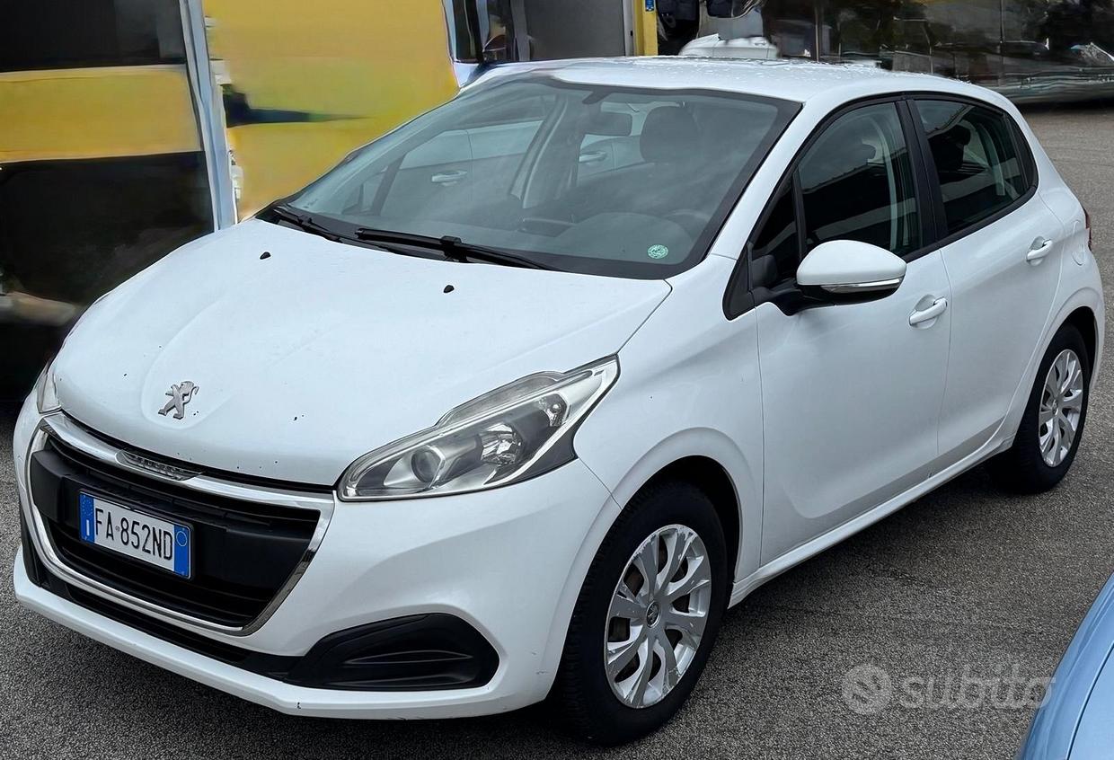 Peugeot 208 1° serie