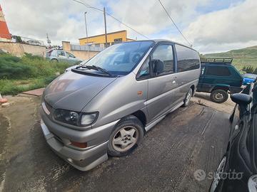 Mitsubishi Space Gear benzina 2002