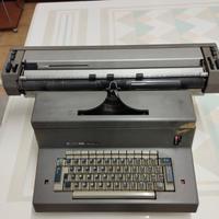 Macchina da scrivere Olivetti Tekne 3