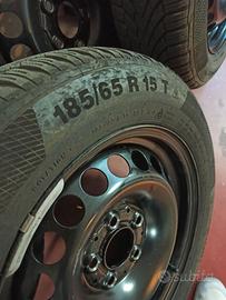 Mercedes Classe A -Treno di gomme su cerchi