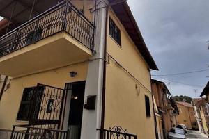 Casa Indipendente su due livelli pressi Viale