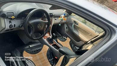 Mercedes c 200