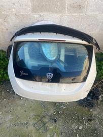 Lancia Y portellone