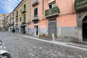 NEGOZIO A CASTELLAMMARE DI STABIA