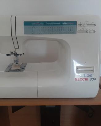 macchina da cucire NECCHI 304 a scomparsa