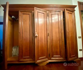 Armadio e cassettone stile classico in noce