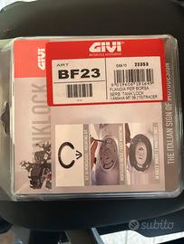 Givi bf 23 con borsa tank lock