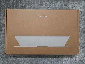 Samsung Galaxy Book6 14" 8/256GB NUOVO