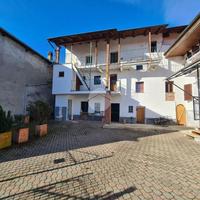 CASA SEMINDIPENDENTE A SAN COLOMBANO BELMONTE