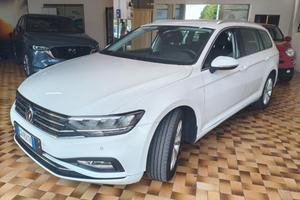 VOLKSWAGEN Passat Variant CC 2.0 AUT 150 CV ADA