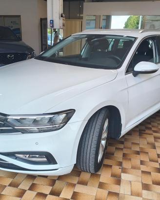 VOLKSWAGEN Passat Variant CC 2.0 AUT 150 CV ADA