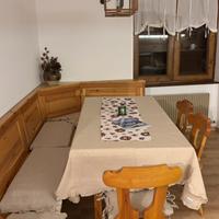 Panca tavolo  e sedie