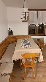 Panca tavolo  e sedie