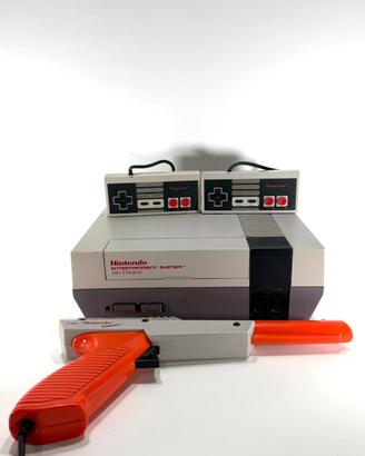 Nintendo Nes con 2 controller pistola zapper cavi