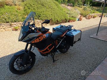 KTM 1050  ADV anno 2015