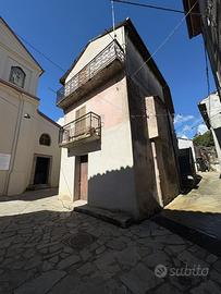 Casa indipendente a centrache