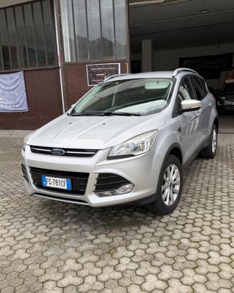 Ford Kuga 2.0 TDCI 150 CV S&S 4WD Powershift Titan