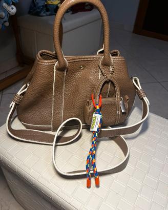 Borsa a mano con tracolla