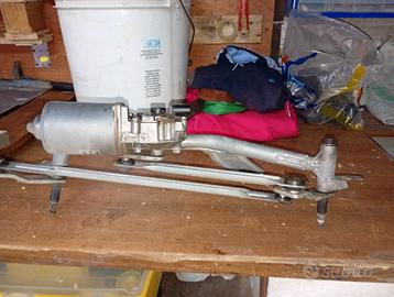 Motorino tergicristallo FIAT Grande Punto 2009