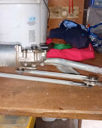 Motorino tergicristallo FIAT Grande Punto 2009