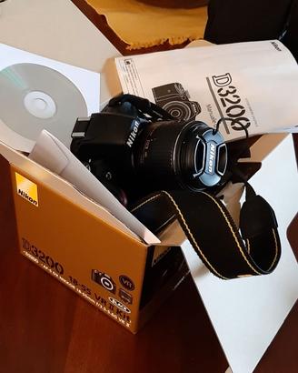 camera fotografica con obiettivo