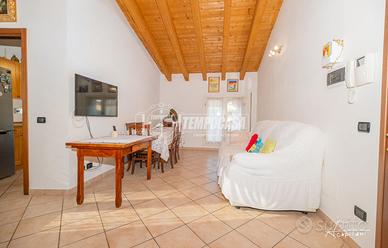 TRILOCALE CON GARAGE E CANTINA COSTRUZIONE 2012