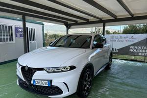 Alfa Romeo Tonale PLUG IN hibryd garanzia 2 anni