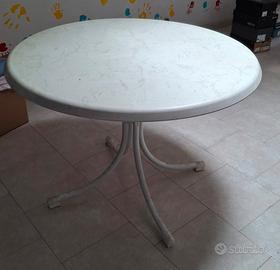 Tavolo da esterno