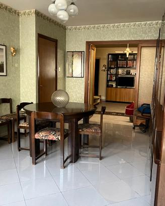 Indipendente con terrazzo 49-385