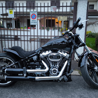 Harley davidson breakout custom