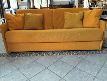Divano letto giallo ocra