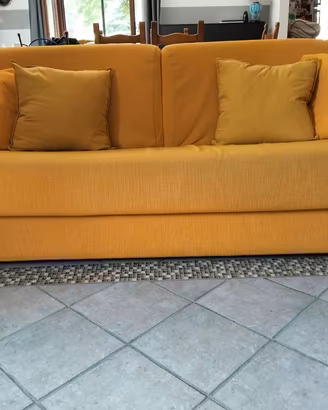 Divano letto giallo ocra