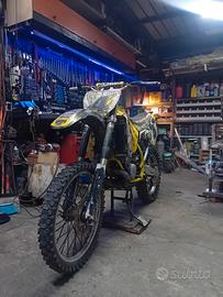 SUZUKI RM 250