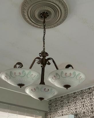 Lampadario in ferro battuto